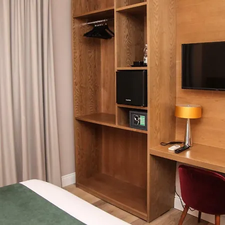 Toledo Relais Exclusive - By Pera Collection